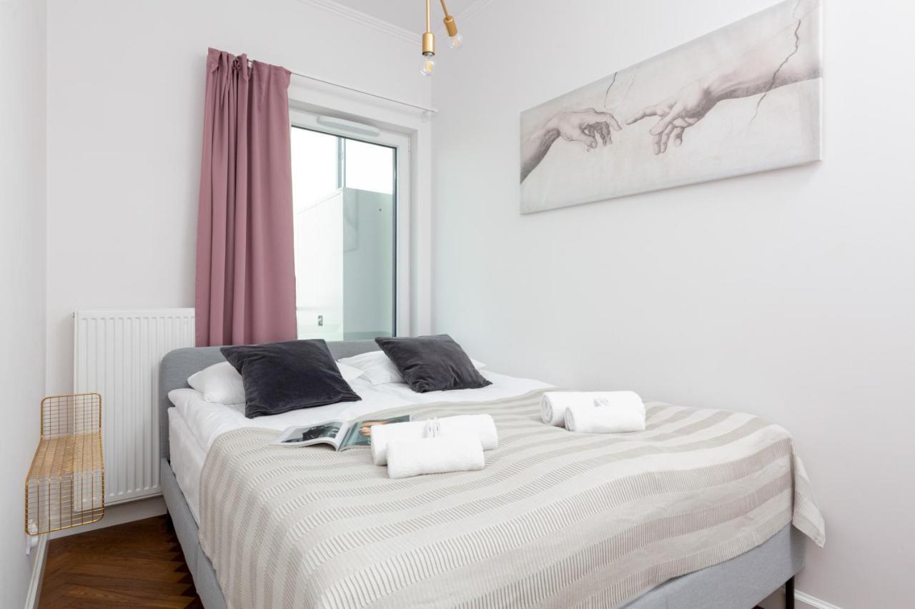 Business Center Apartments Warsaw Wola By Noclegi Renters 外观 照片