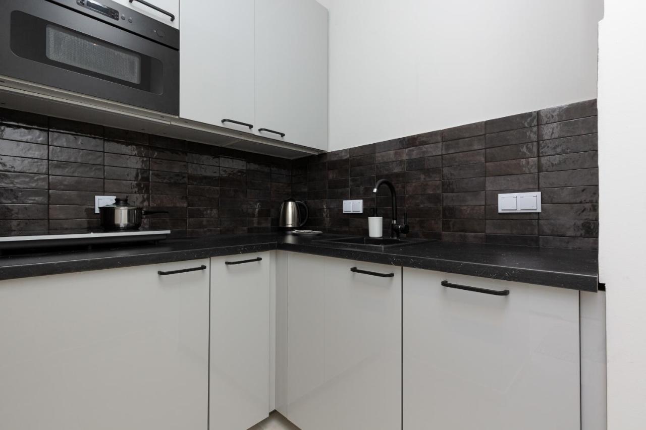 Business Center Apartments Warsaw Wola By Noclegi Renters 外观 照片