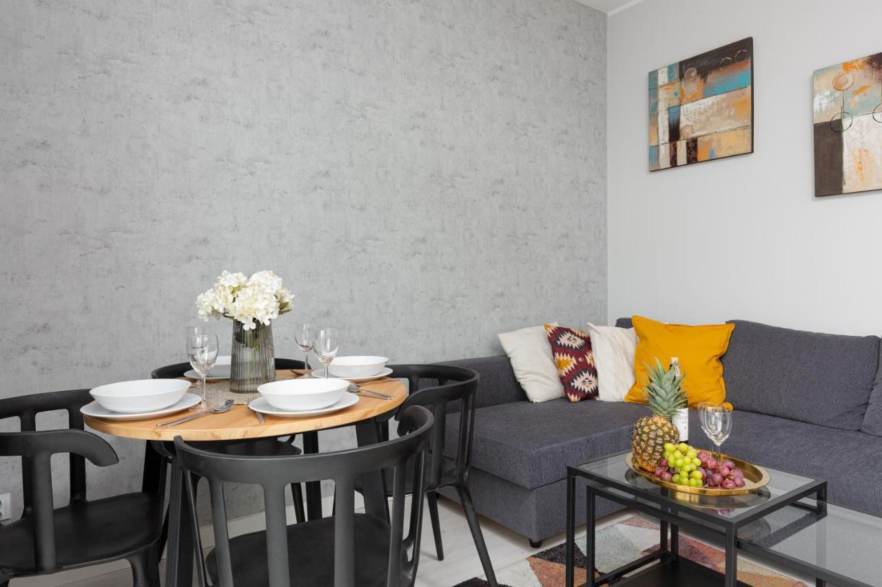 Business Center Apartments Warsaw Wola By Noclegi Renters 外观 照片